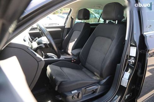 Volkswagen Passat 2018 - фото 7