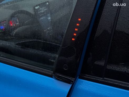 Ford Mustang Mach-E 2023 синий - фото 15