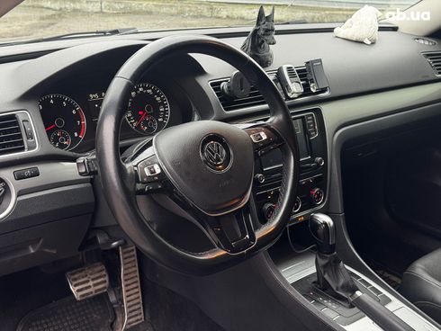 Volkswagen Passat 2013 серый - фото 15