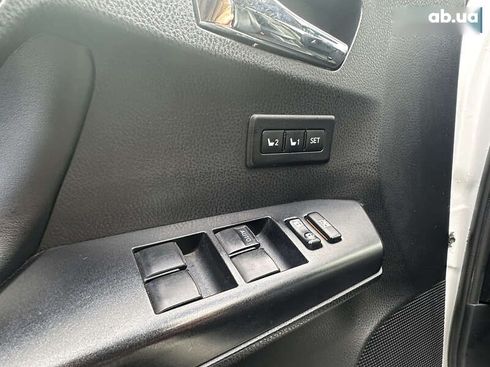 Toyota RAV4 2017 - фото 19