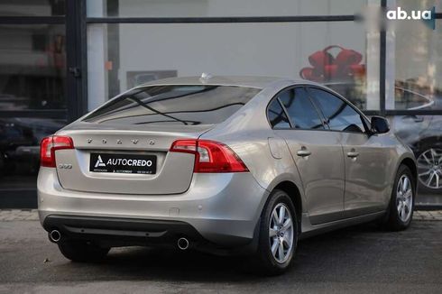 Volvo S60 2012 - фото 2