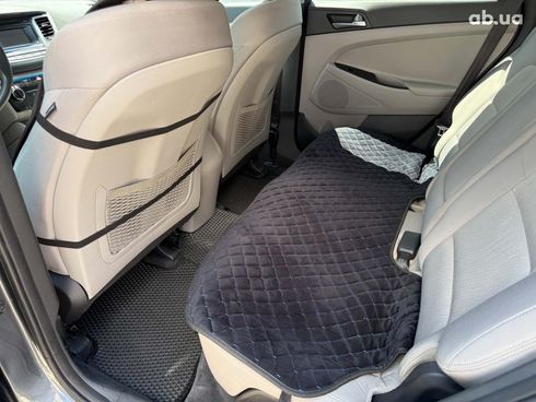 Hyundai Tucson 2015 серый - фото 11