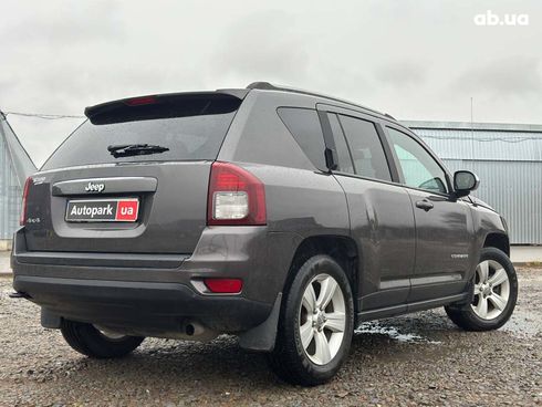 Jeep Compass 2016 серый - фото 8