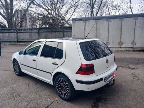 Volkswagen Golf 2001 белый - фото 7