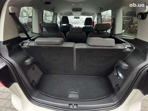 Volkswagen Touran 2011 - фото 28