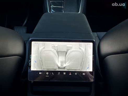 Tesla Model Y 2025 - фото 16