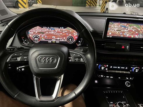 Audi Q5 2017 - фото 30