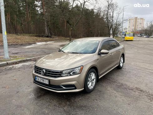 Volkswagen Passat 2017 коричневый - фото 2