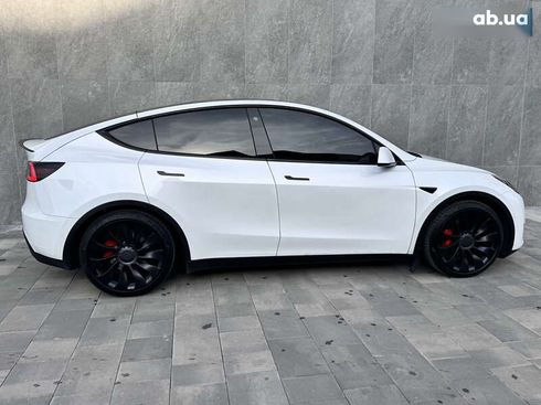 Tesla Model Y 2022 - фото 7