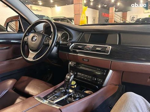 BMW 5 серия 2011 - фото 26