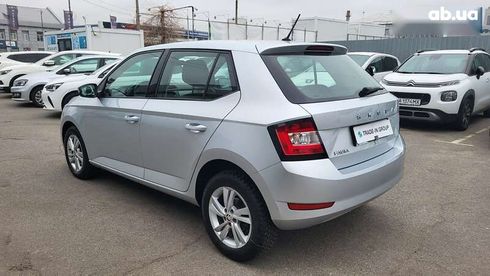 Skoda Fabia 2020 - фото 12