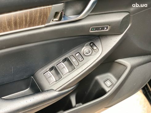 Honda Accord 2018 черный - фото 25