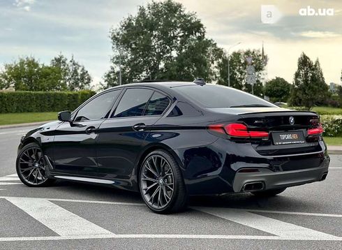 BMW 5 серия 2018 - фото 12