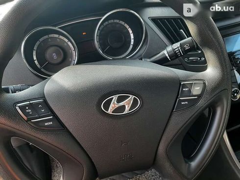 Hyundai Sonata 2012 - фото 14