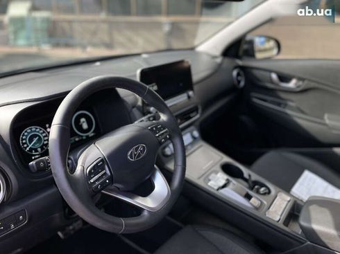 Hyundai Kona Electric 2022 - фото 30