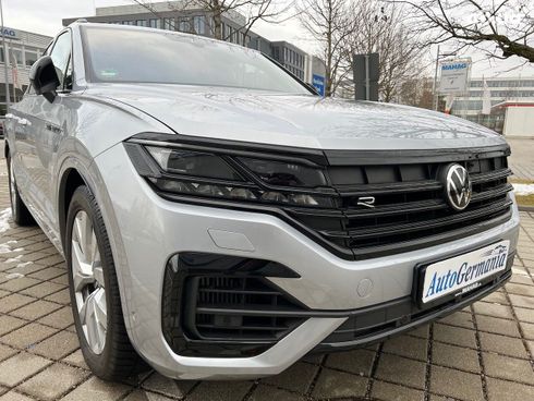 Volkswagen Touareg R 2021 - фото 39