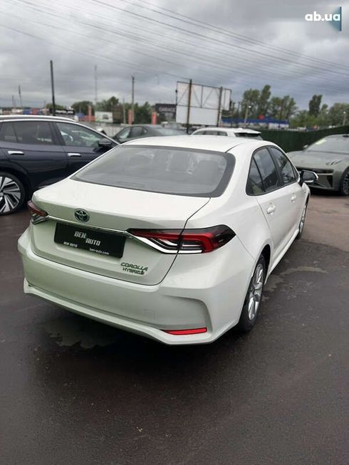 Toyota Corolla 2024 - фото 10