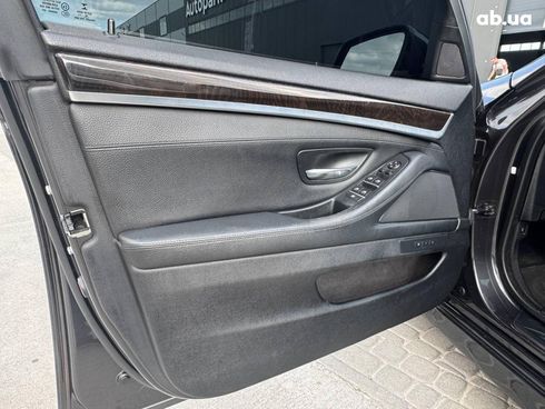 BMW 5 серия 2015 серый - фото 16