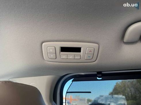 Kia Carnival 2023 - фото 24
