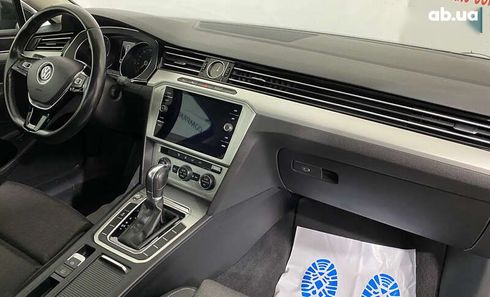 Volkswagen Passat 2018 - фото 9