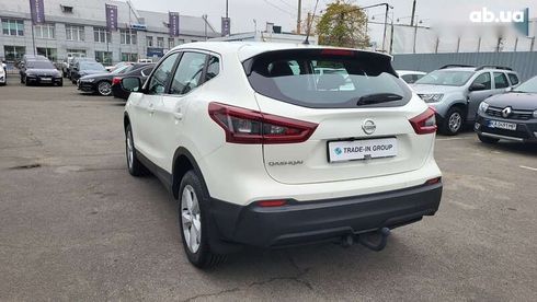 Nissan Qashqai 2021 - фото 11