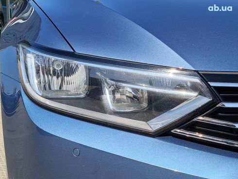 Volkswagen Passat 2015 синий - фото 5