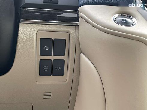 Toyota Land Cruiser 2019 - фото 17