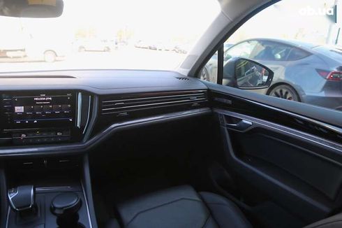 Volkswagen Touareg 2023 - фото 14