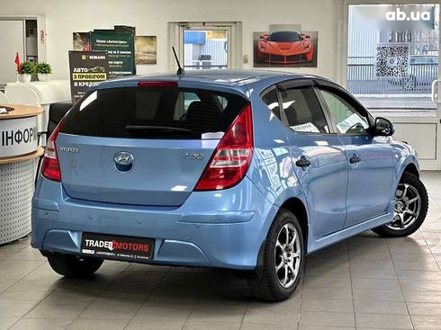 Hyundai i30 2011 - фото 13