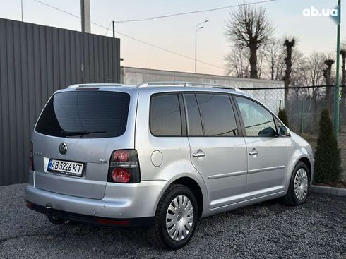 Volkswagen Touran 2008 - фото 13