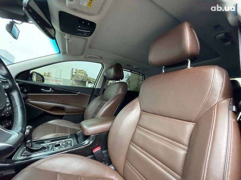 Kia Sorento 2015 - фото 16