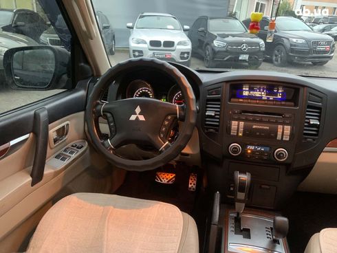 Mitsubishi Pajero Wagon 2008 черный - фото 29