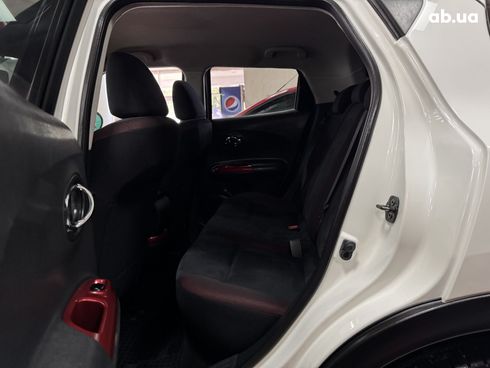 Nissan Juke 2012 белый - фото 7