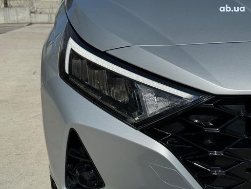 Hyundai i20 2020 серый - фото 4