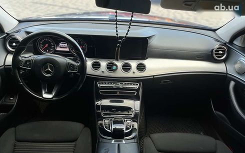 Mercedes-Benz E-Класс 2017 - фото 10