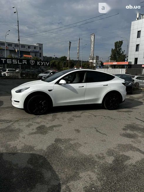 Tesla Model Y 2021 - фото 19