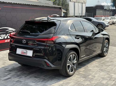 Lexus UX 2020 - фото 13