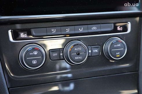 Volkswagen e-Golf 2019 - фото 15