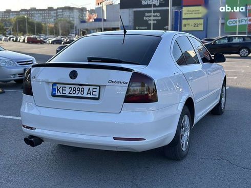 Skoda Octavia 2012 - фото 18