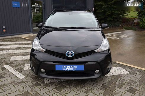 Toyota Prius 2016 - фото 3
