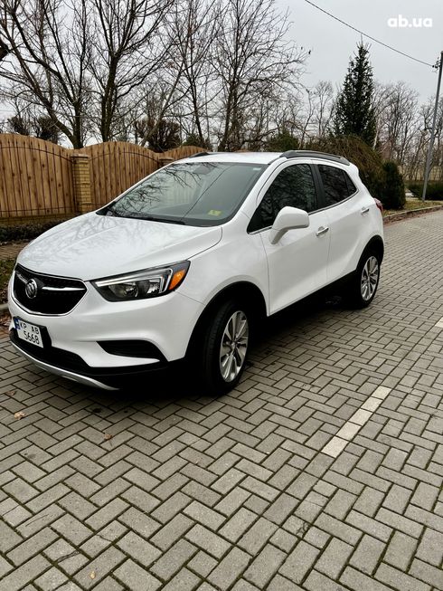 Buick Encore 2019 белый - фото 4