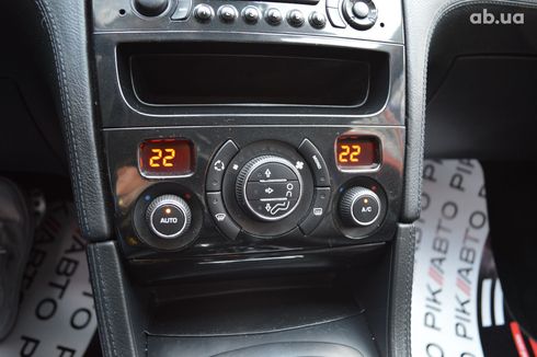 Peugeot 308 2011 - фото 11