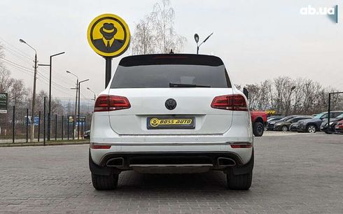 Volkswagen Touareg 2017 - фото 5