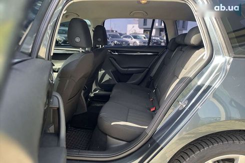 Skoda Octavia 2018 - фото 12