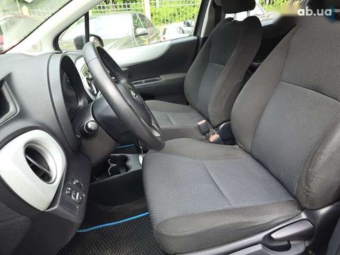 Toyota Yaris 2013 - фото 12