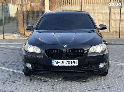 BMW 5 серия 2011 - фото 2