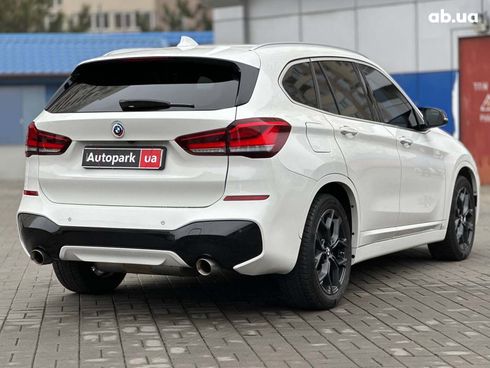 BMW X1 2021 белый - фото 9