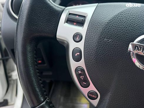 Nissan Qashqai 2011 белый - фото 25