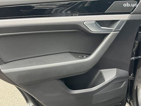 Volkswagen Touareg 2019 серый - фото 99