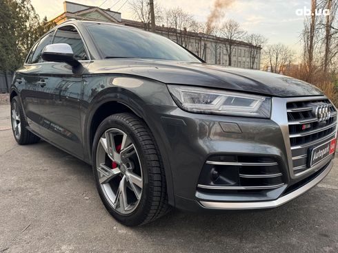 Audi SQ5 2018 серый - фото 5